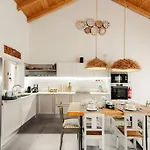 Casa Elegante Em Tranquila