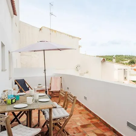 Casa Elegante Em Tranquila بيت للعطل *